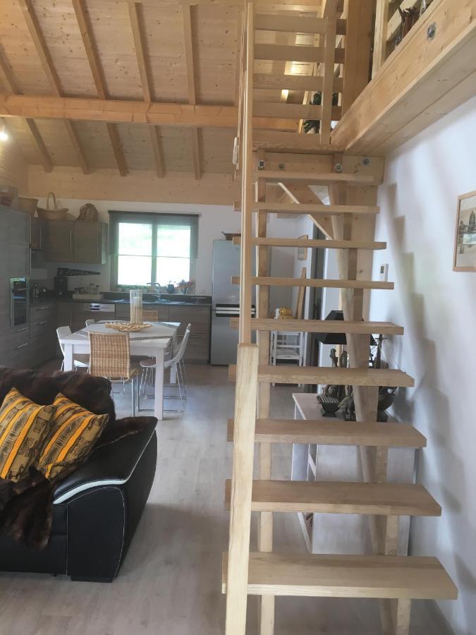 Chalet A La Campagne Coise-Saint-Jean-Pied-Gauthier Exterior photo